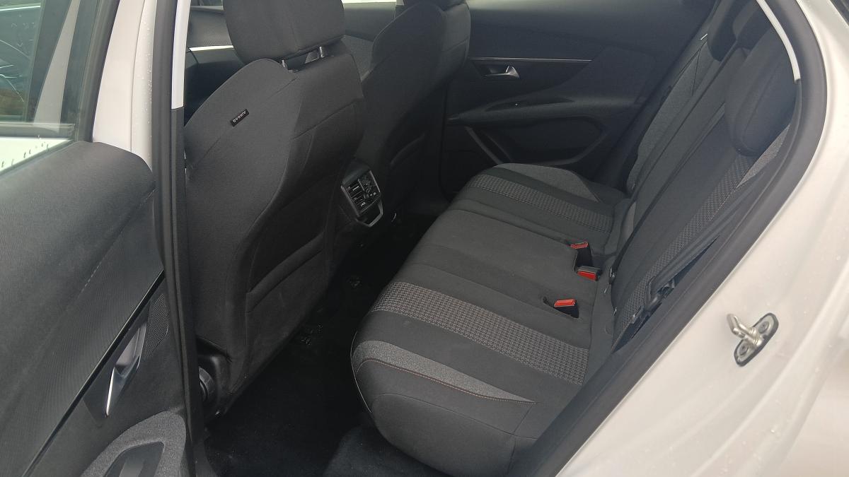 Peugeot 3008 BlueHDi 130 S&S EAT8 Business 777